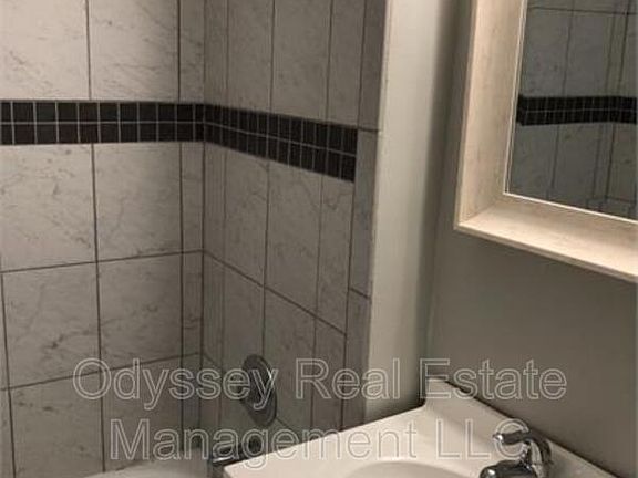 3rd image of 10 Main St #A