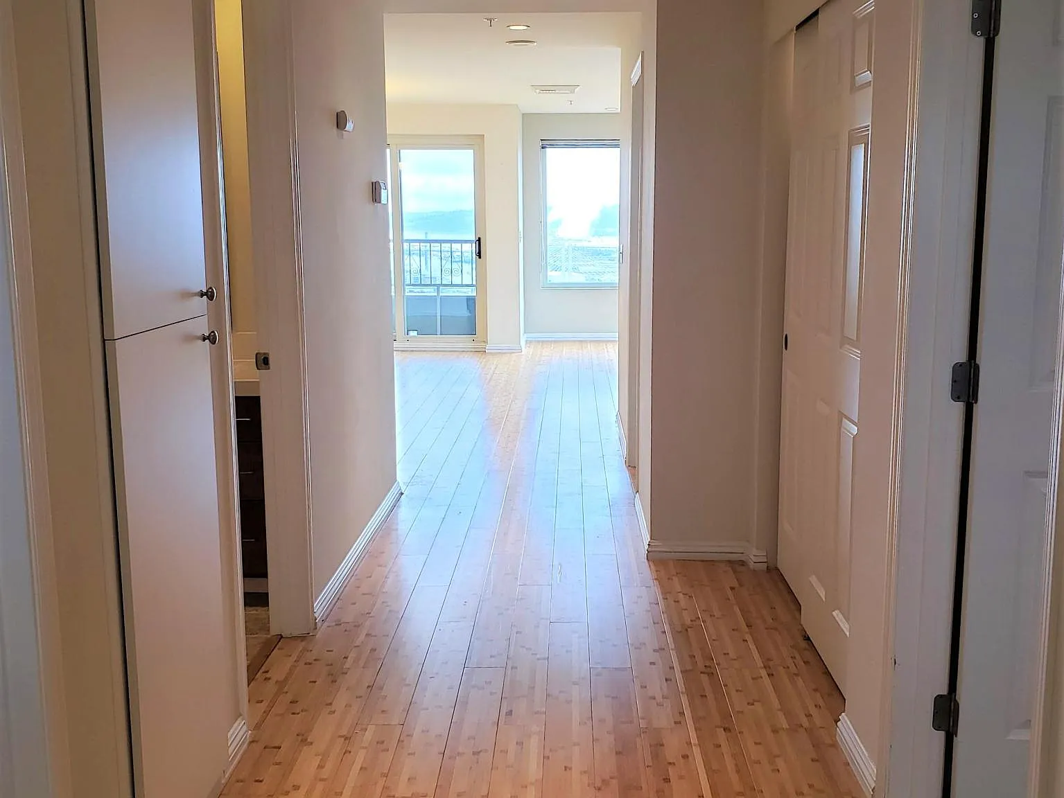 2 bed, 1335 sqft, $2,500 — Photo 4