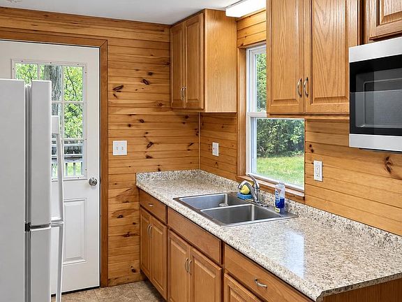 5th image of 271 Rose Valley Rd