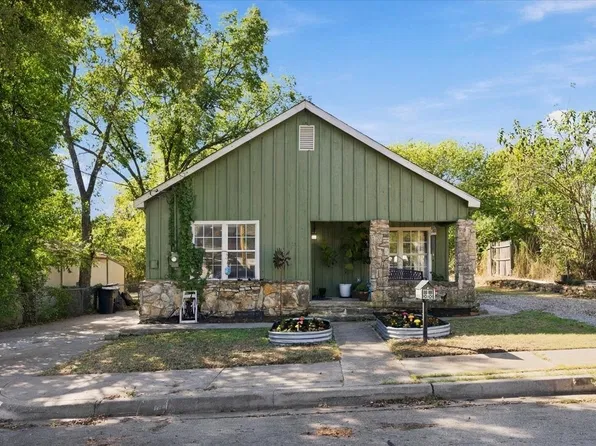 809 W Bridge St, Weatherford, TX 76086