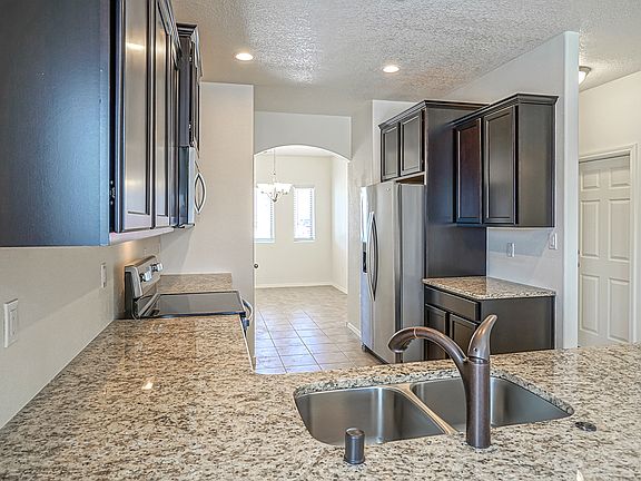 Kitchen - Harriet Rancho Valencia