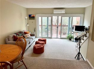 32 Anton Rd APT B, Mansfield, CT 06268