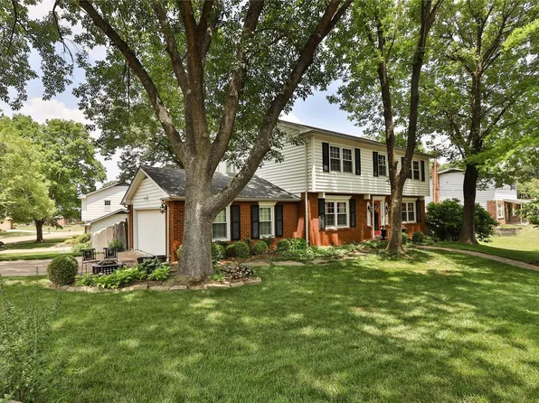 12109 Eddie And Park Rd, Saint Louis, MO 63126