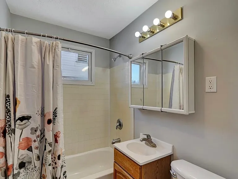 6912 Logan Ave — Photo 12