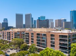 211 S Spalding Dr #205N, Beverly Hills, CA 90212