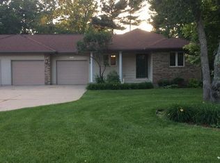 3351 Bridlewood Dr, Plover, WI 54467