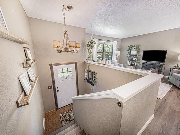 3rd image of 431 Maitland Dr