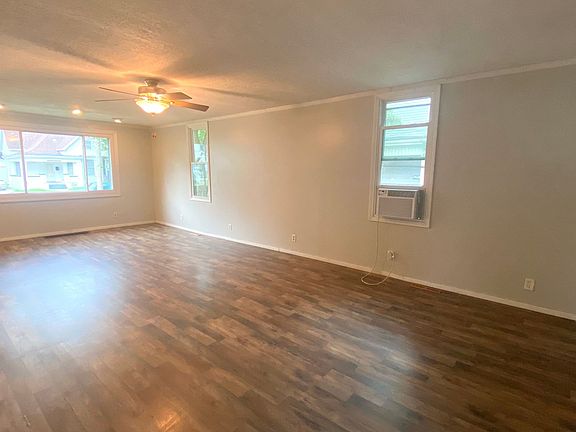 2nd image of 1114 N Garfield Ave