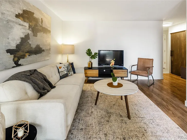2 Adams St #207 — Photo 17