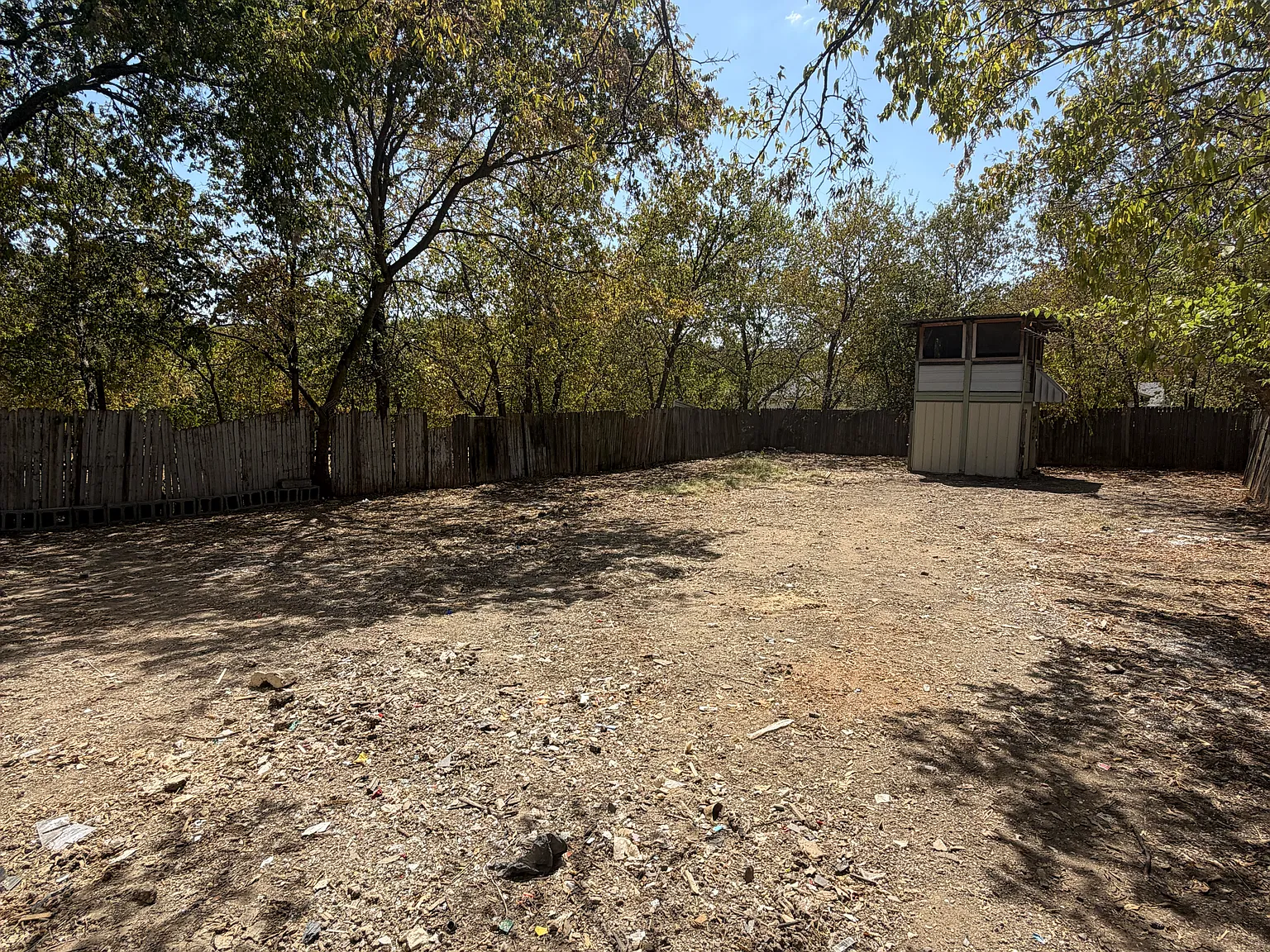 4 bed, 2100 sqft, $2,200 — Photo 3