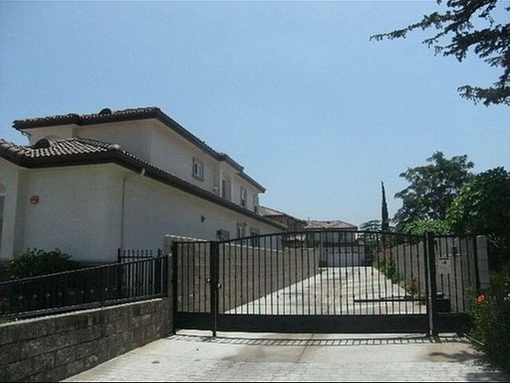 5th image of 13734 Monterey Ave