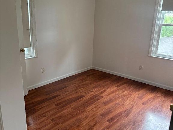 2nd image of 116 Berkeley Ave
