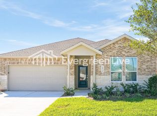 1934 Starlight St, Angleton, TX 77515