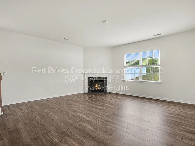 11010 Austin Estates Dr — Photo 7