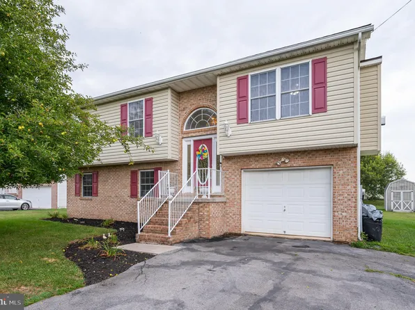 1002 Nash Ct, Martinsburg, WV 25401