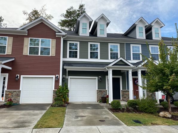1634 Holly Grove Way