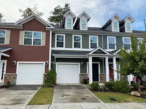 1634 Holly Grove Way Photo 1