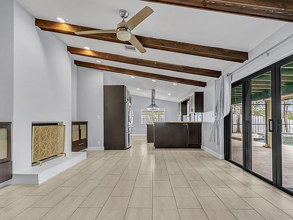 5th image of 1083 NW 97th Avenue