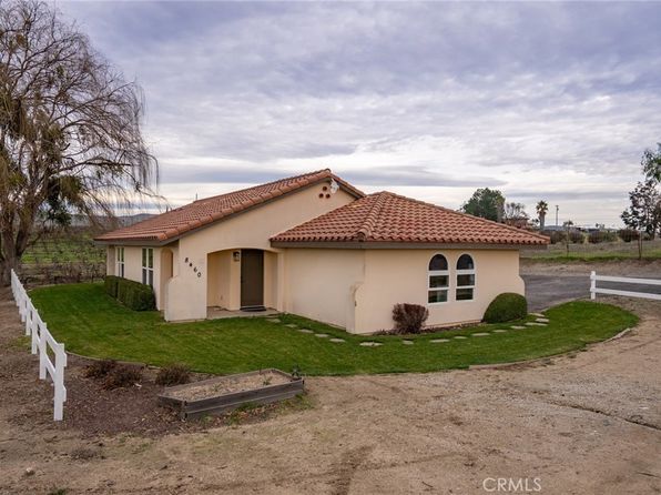 8460 Magdalena Dr