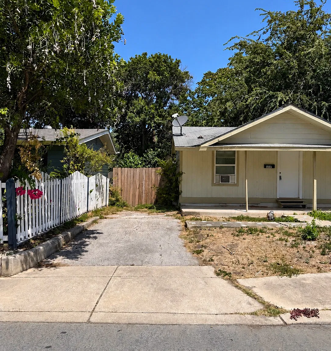 3 bed, 995 sqft, $1,350 — Photo 1