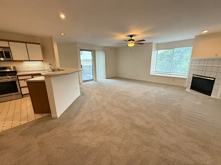 33 S Boulder Cir #301 — Photo 6
