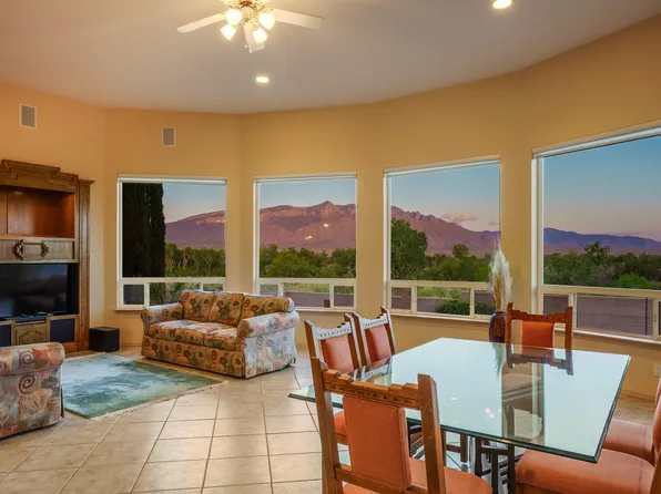 2376 Manzano Loop NE, Rio Rancho, NM 87144