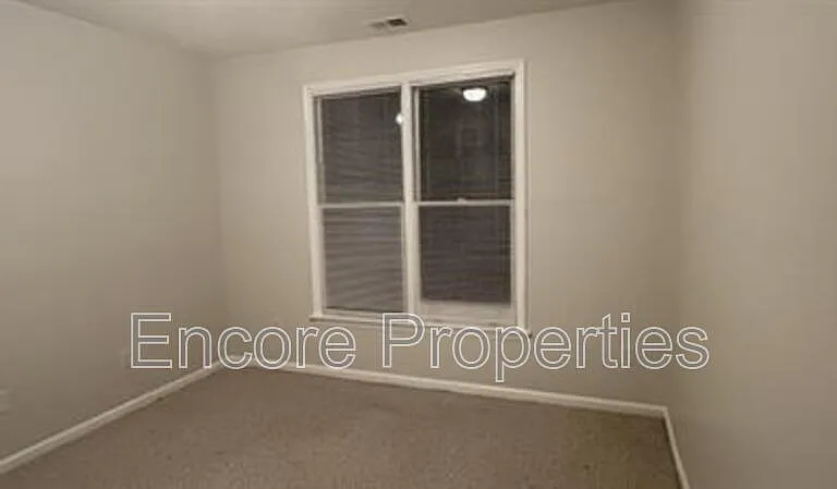 800 W Savannah Ridge Rd #101 — Photo 7