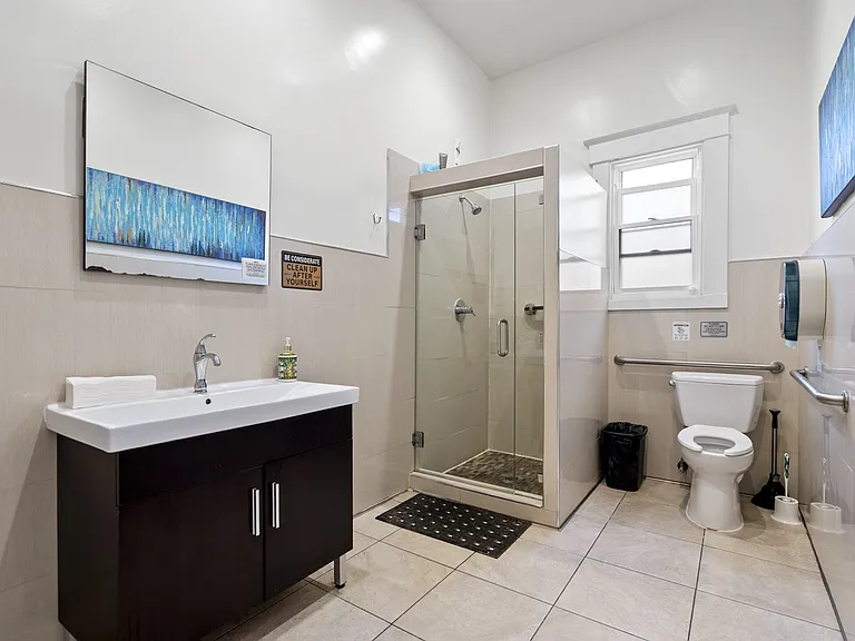 SROs at 2186 Union Street — Photo 14