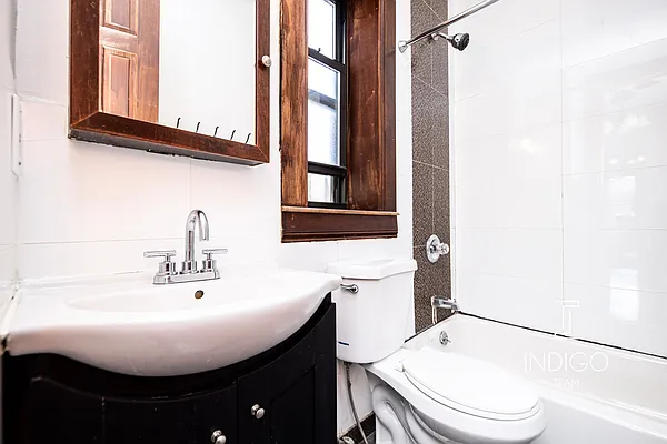 Rented by Compass | media 46