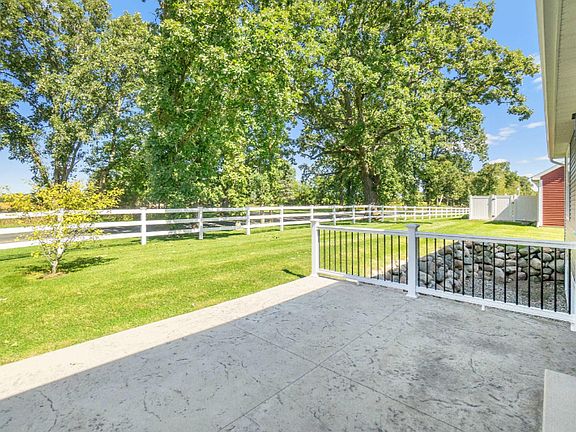 3rd image of 9207 Cottage Gln #1