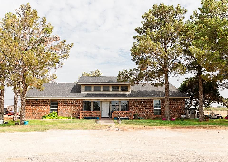 1st image of 208 Robbie Rd