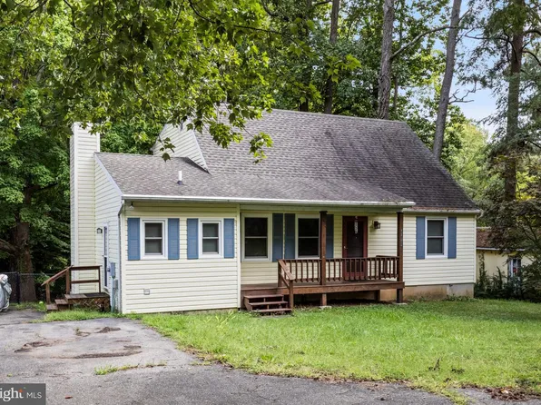 12962 Mohawk Dr, Lusby, MD 20657