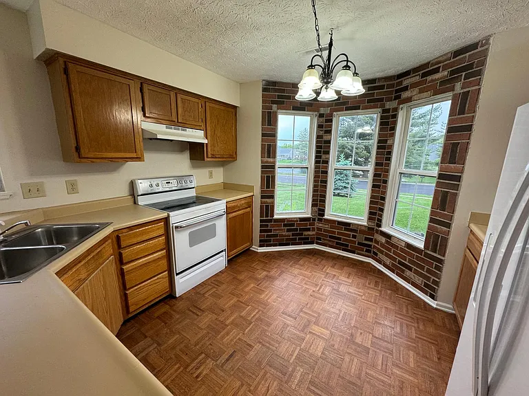 8430 Country Club Pines Dr #0 — Photo 1