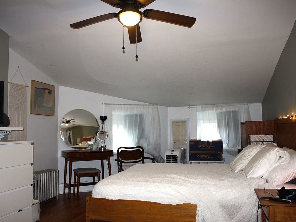 1st image of 28 Herkimer St #3