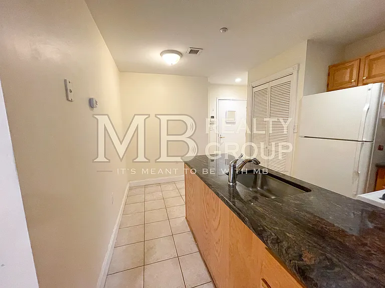 90 Westland Ave #304 — Photo 6