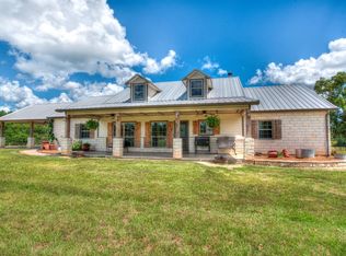 101 Bird Farm Rd, Huntsville, TX 77320