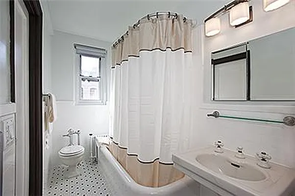 Sold by Fenwick Keats Real Estate | media 21