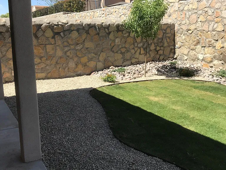 4734 Whitney Pl — Photo 9