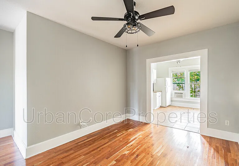 315 7th Ave N #10 — Photo 5