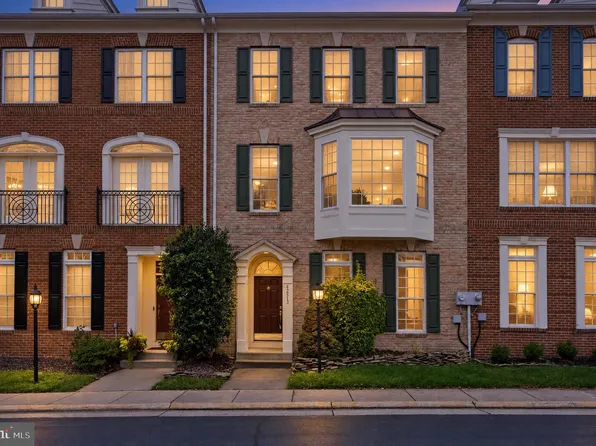 42513 Cortez Ter, Ashburn, VA 20148