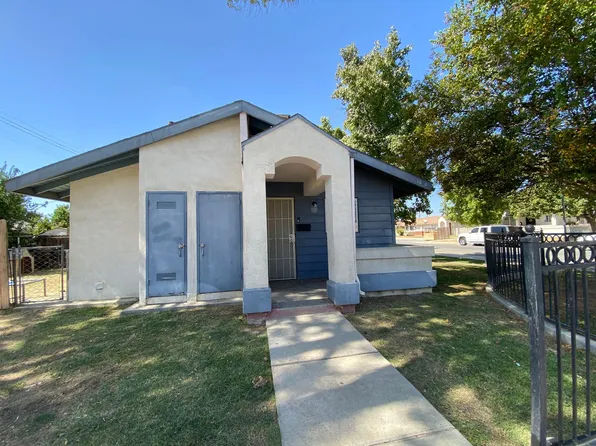Two bedroom with a yard!, 1020 S Robinson St, Bakersfield, CA 93307