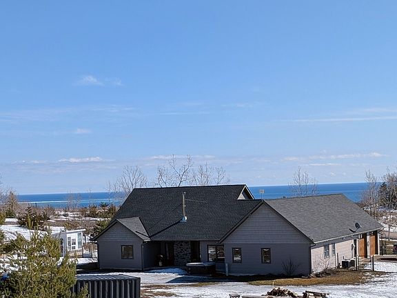 3rd image of 346 Trent Valley Rd