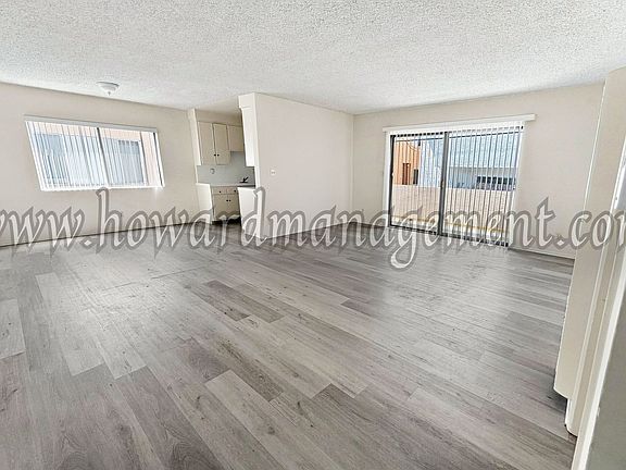 2nd image of 3637 Mentone Ave APT 9