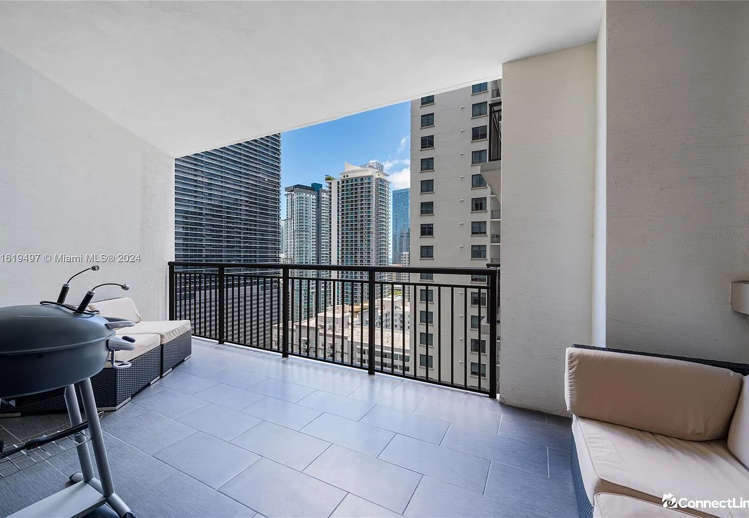 2 bed, 2.0 bath, $4,400 — Photo 3