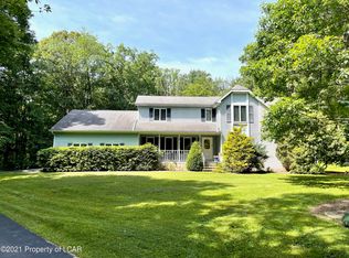 2 Ash Ln, Drums, PA 18222