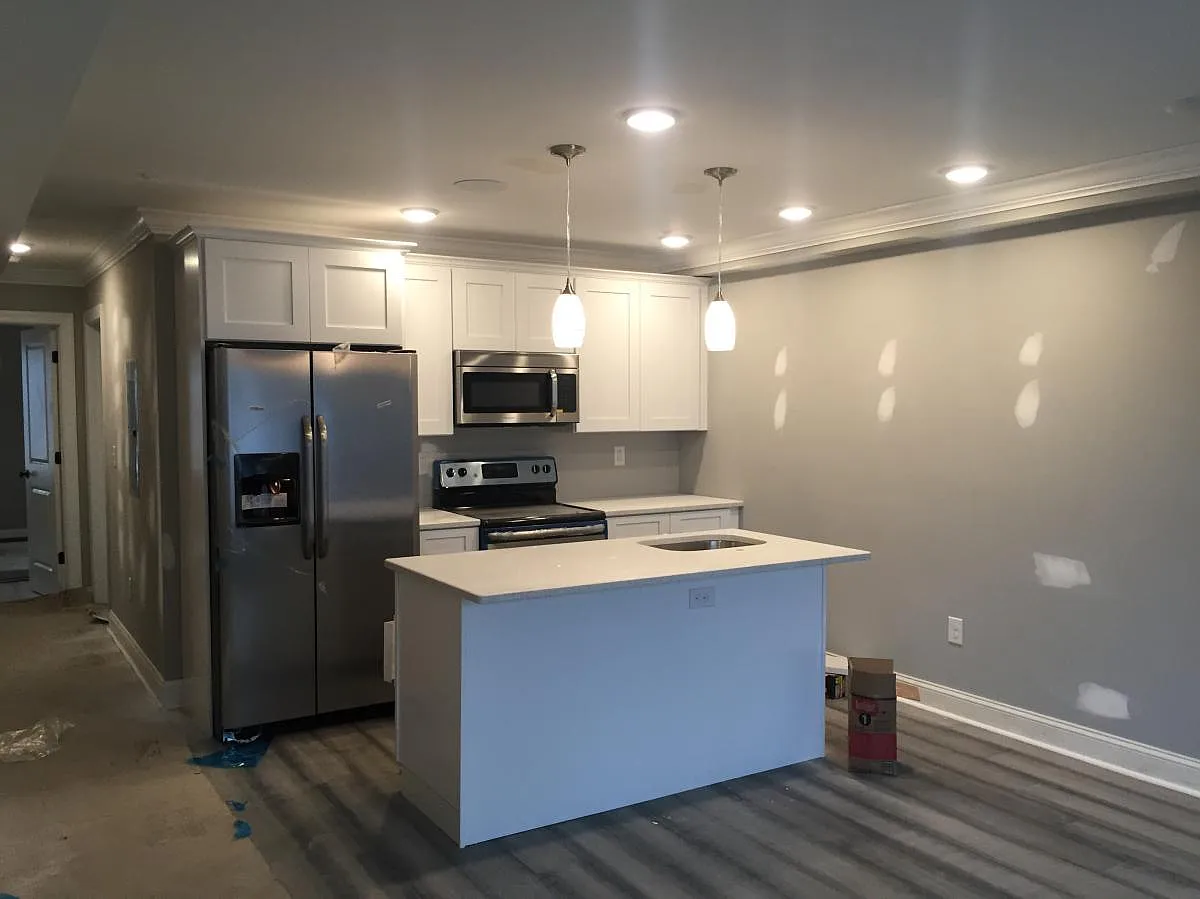 1 bed, 1100 sqft, $1,395 — Photo 1