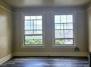 2124 NW Flanders St APT 14, Portland, OR 97210