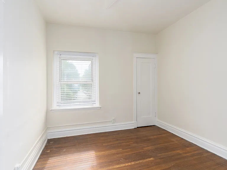 6300 N Rosebury Ave #1N — Photo 7