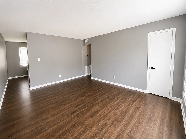 1410 Wrights Ferry Rd #4 — Photo 5