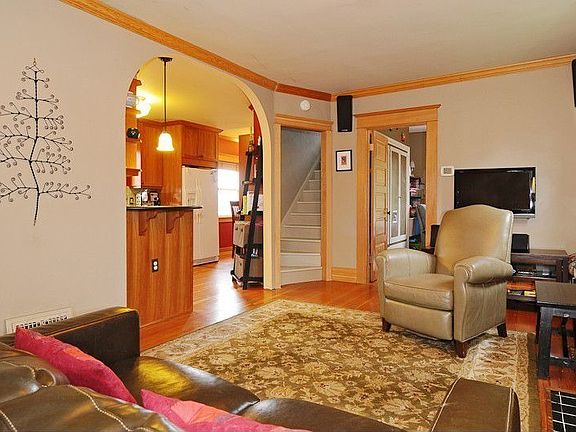 Bright Open Floor Plan